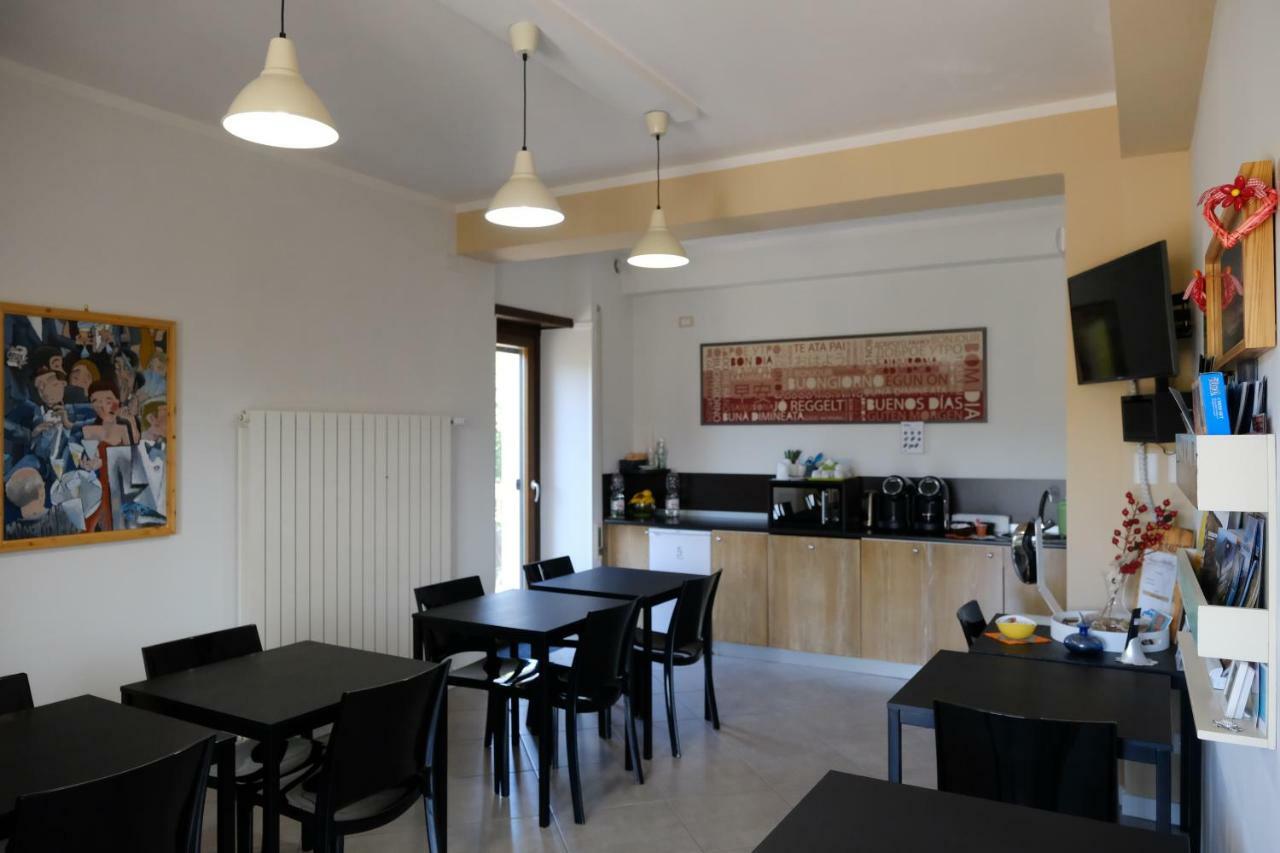 B&B Grandangolo Preturo Exteriör bild